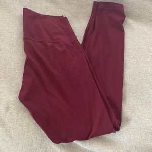 Lululemon Wunder Under yoga leggings